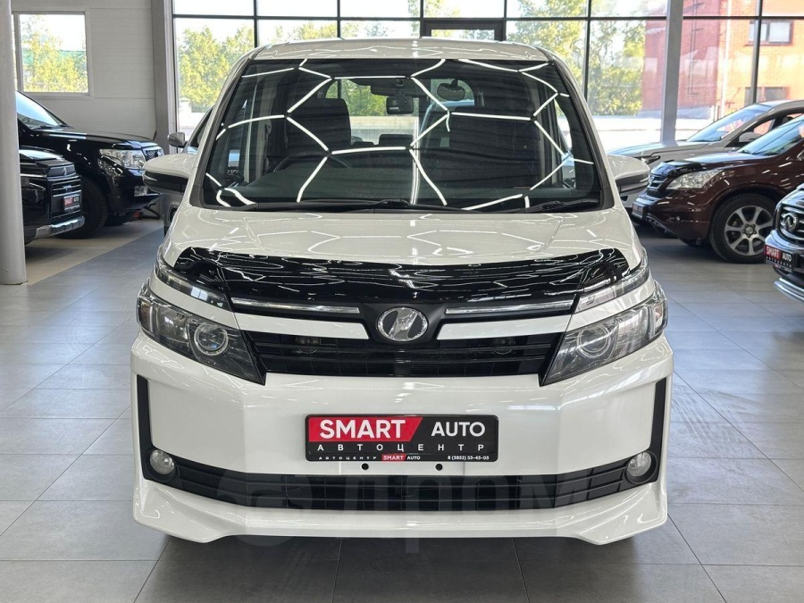 Toyota Voxy, 2015 | Смарт Авто Барнаул