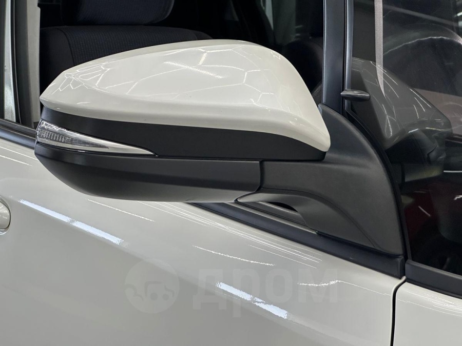Toyota Voxy, 2015 | Смарт Авто Барнаул