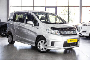 Honda Freed Spike