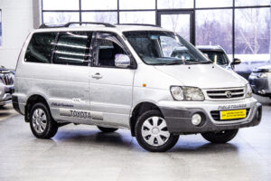 Toyota Town Ace Noah