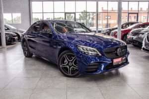 Mercedes-Benz C200 4MATIC