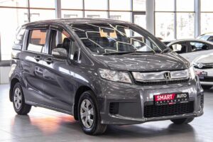 Honda Freed Spike