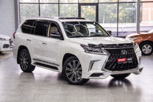 Lexus LX570