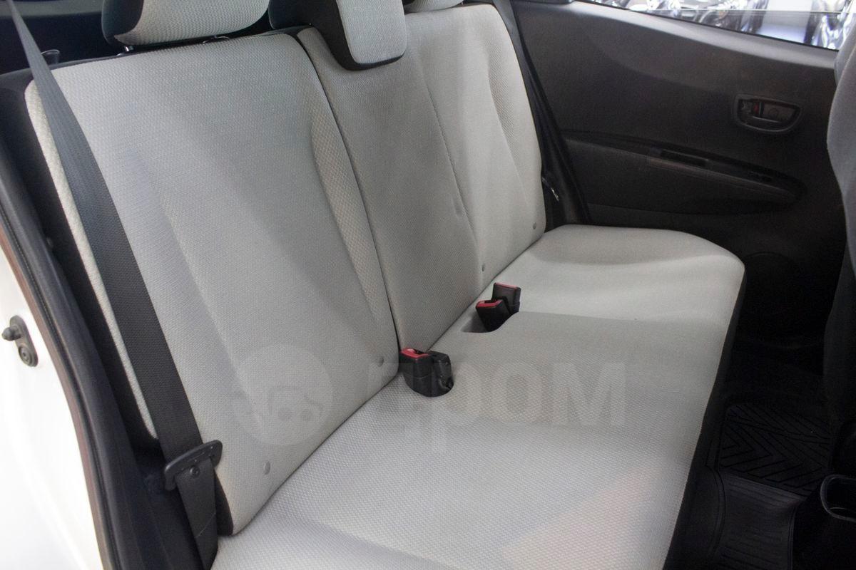 Toyota Vitz — изображение 20