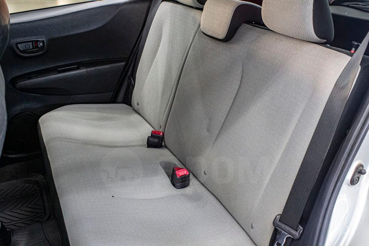 Toyota Vitz — изображение 21