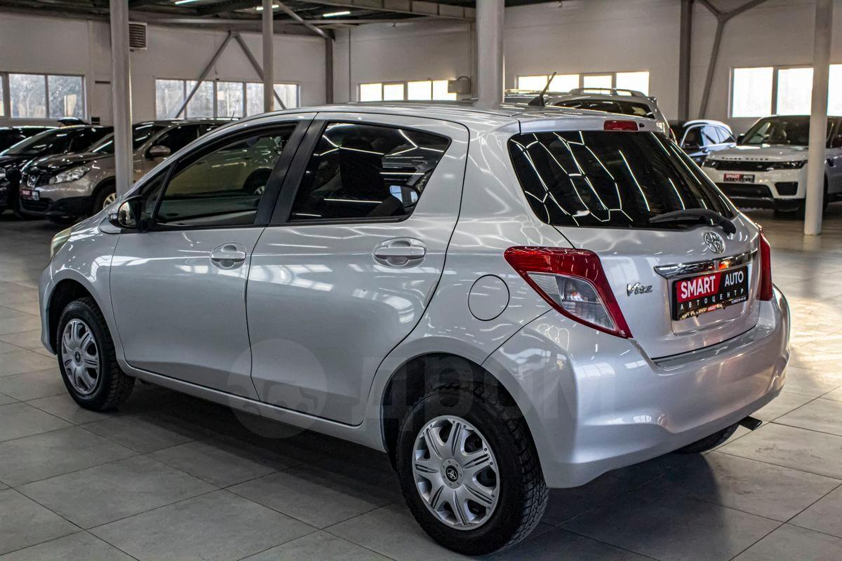 Toyota Vitz — изображение 7